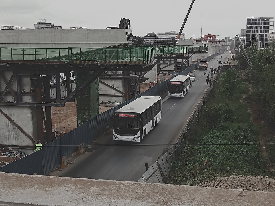 Wite BRT buses on trial along Thika road
