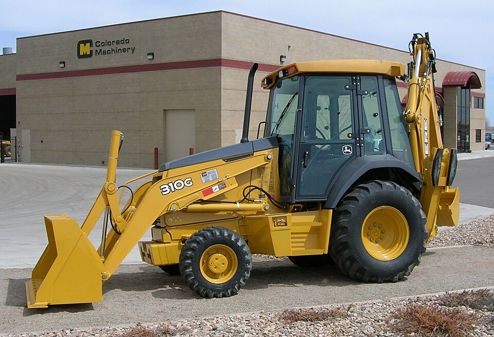 John_Deere_310G