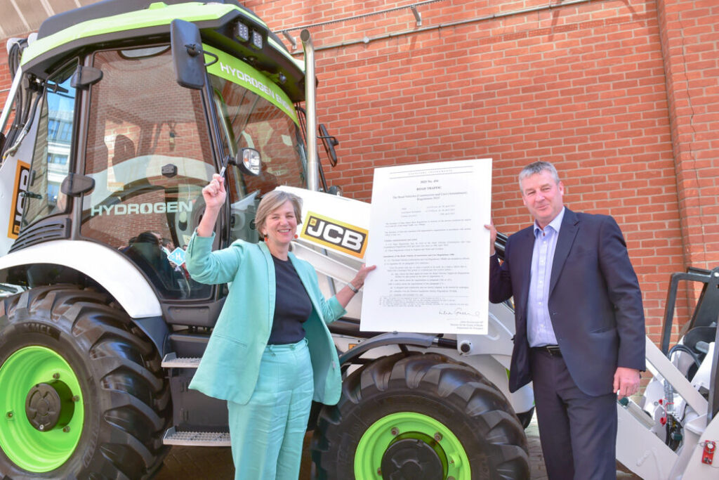 JCB hydrogen excavators launched by minister for the future roads. Lilian Greenwood and Tim Burnhope