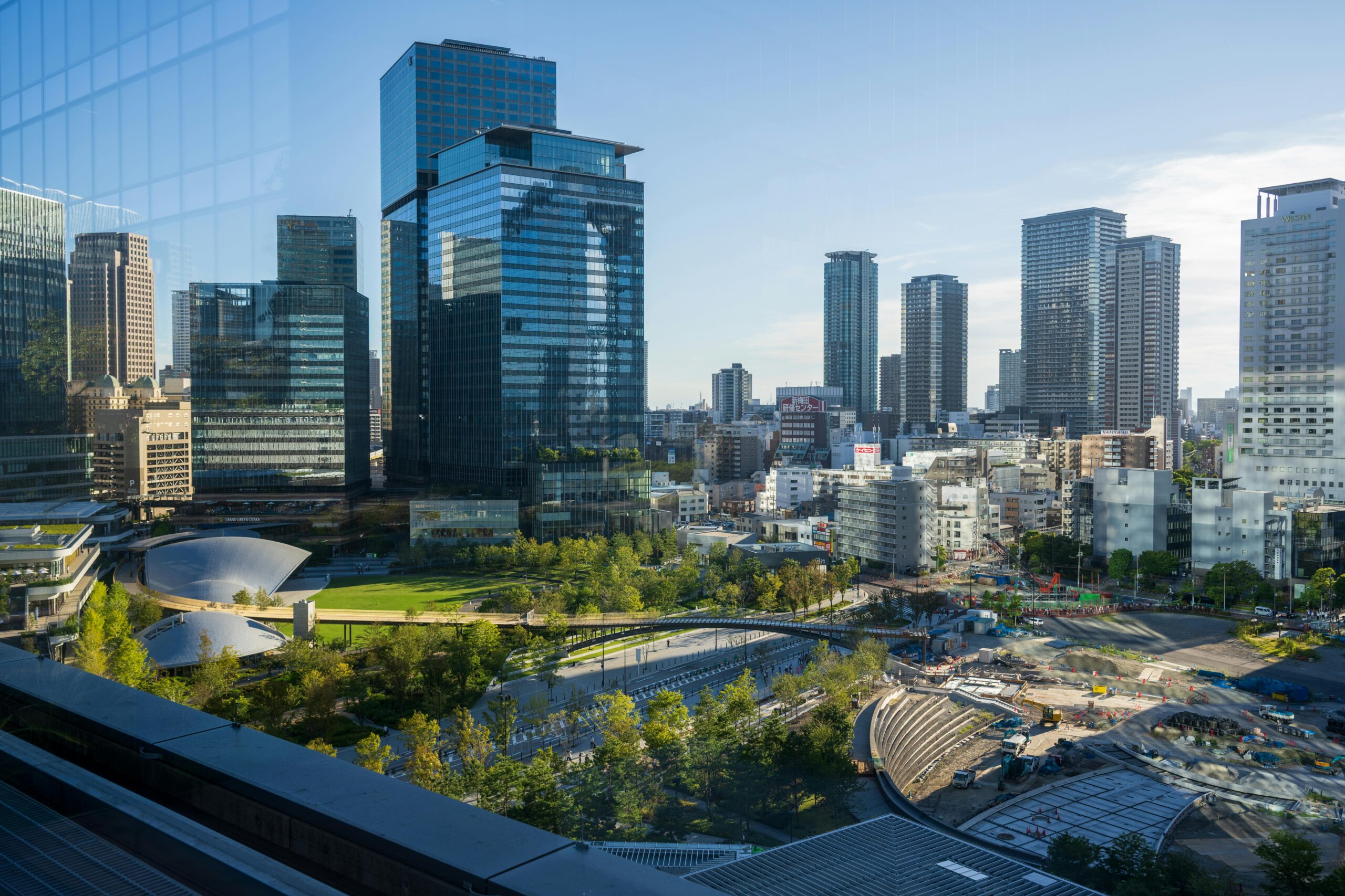 Futuristic green and smart city 