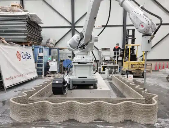 CyBe Robot Crawler 3D construction printer.