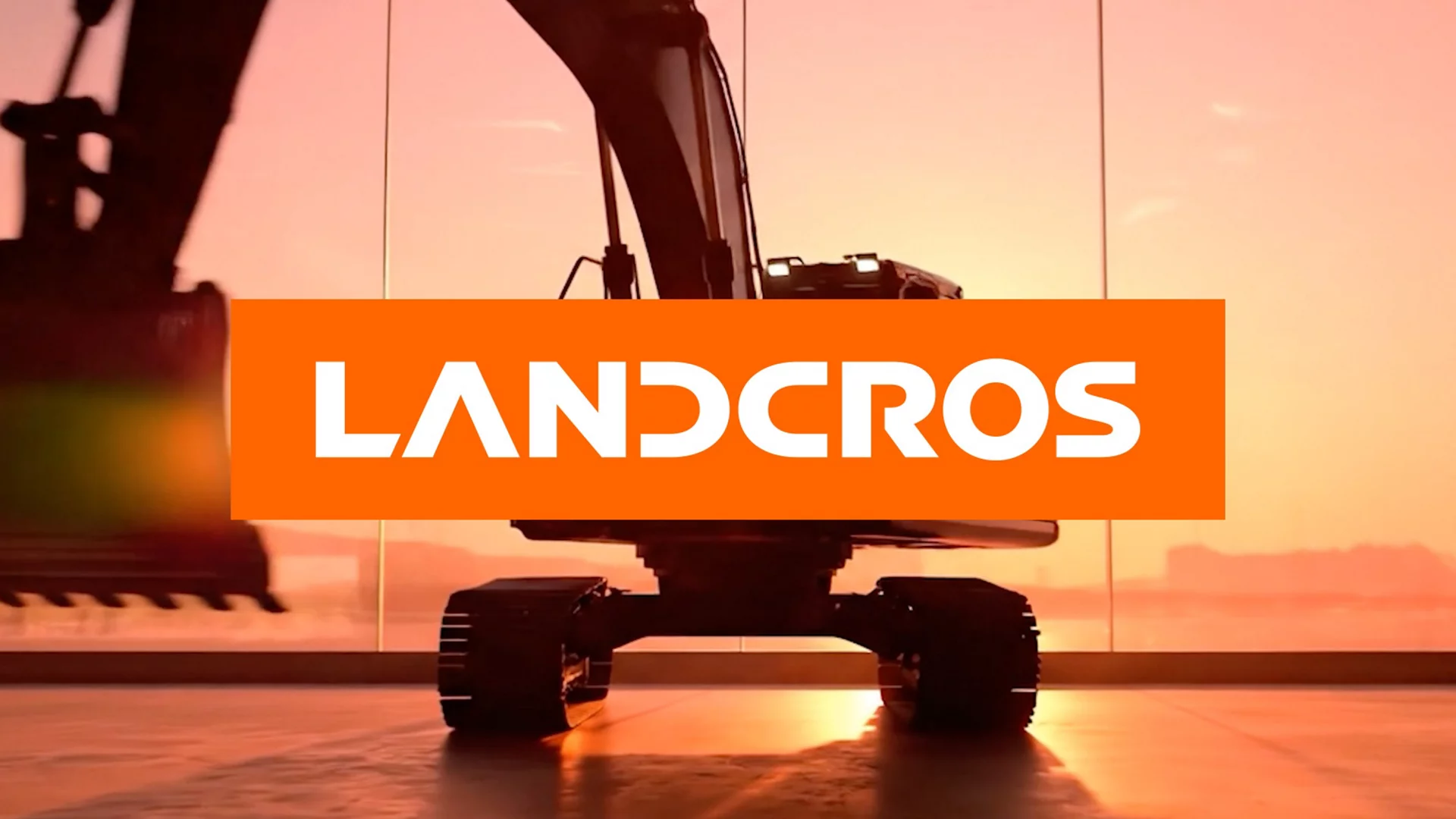 Hitachi Machinery LANDCROS Unveiled in Bold Brand Transformation