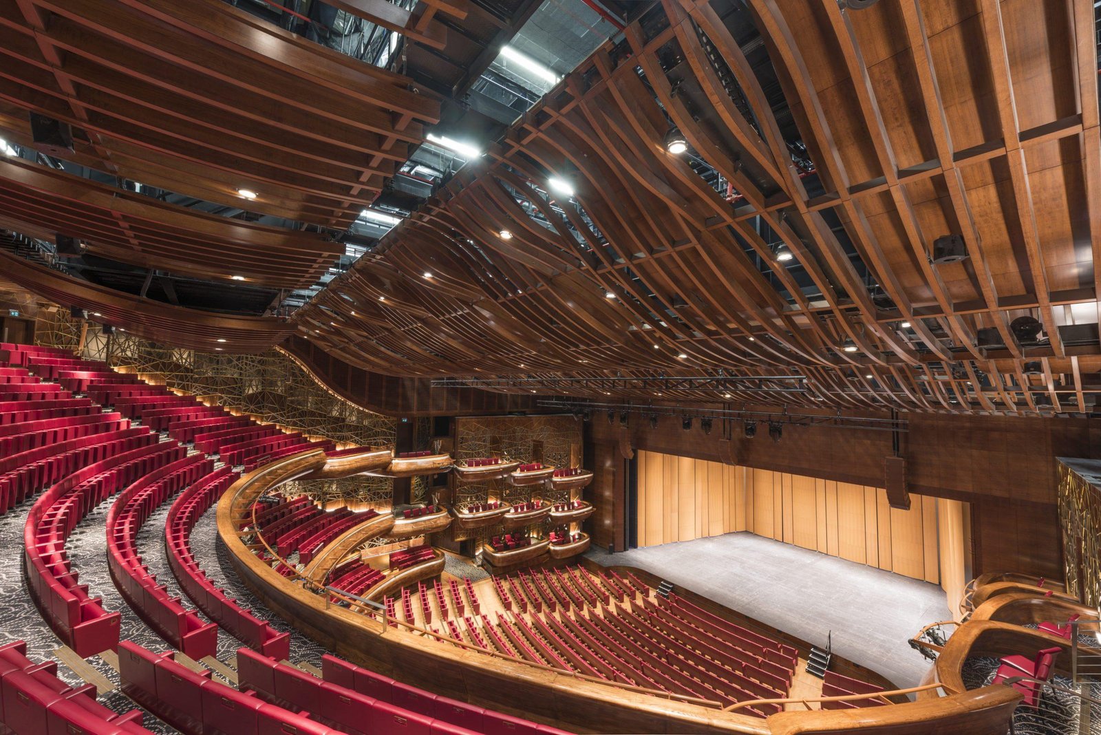 The Dubai Opera House variable theatre mode geometry. (Source: Dubai Opera Emaar)