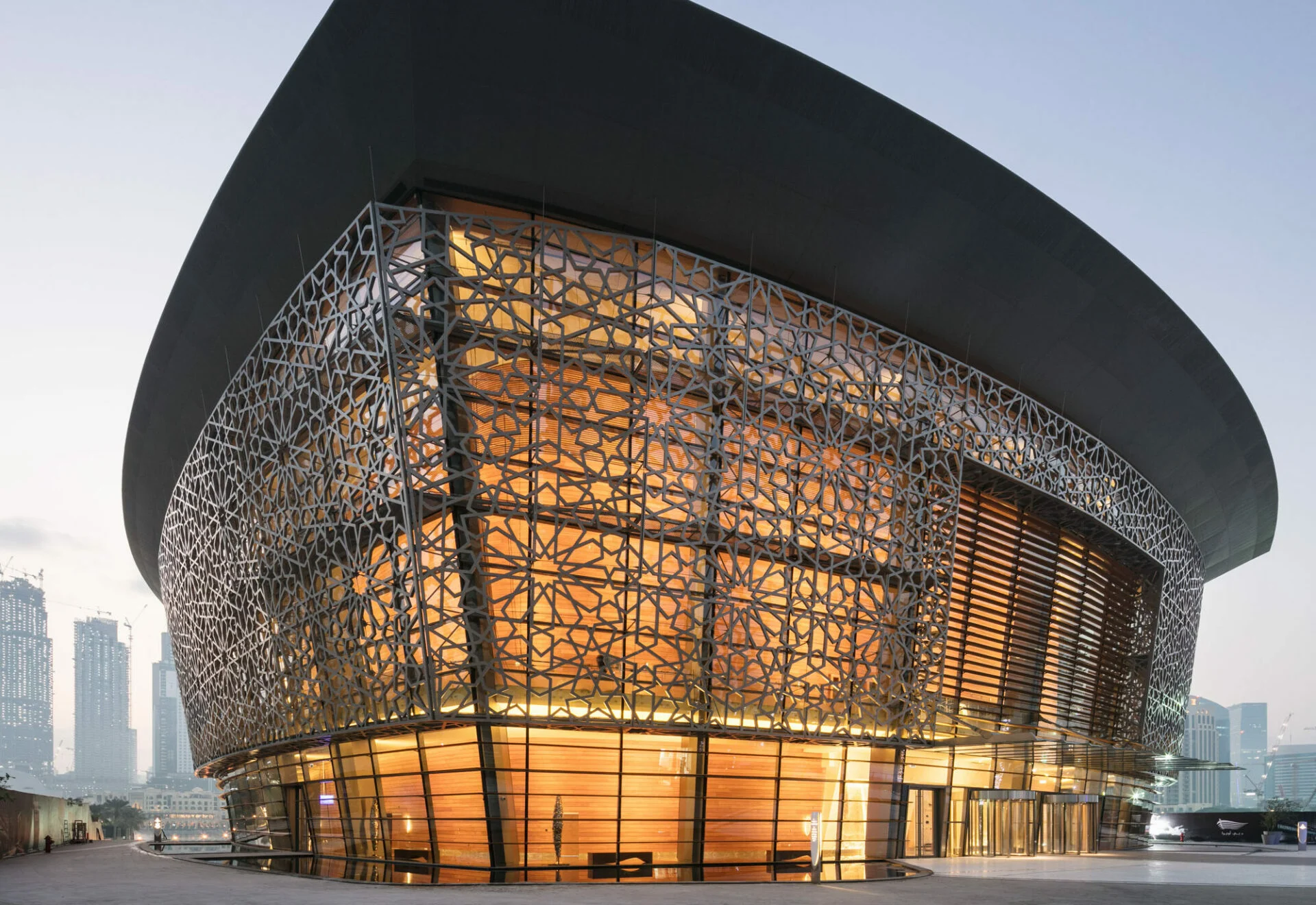 The Dubai Opera House enclosure geometry in Rhino.