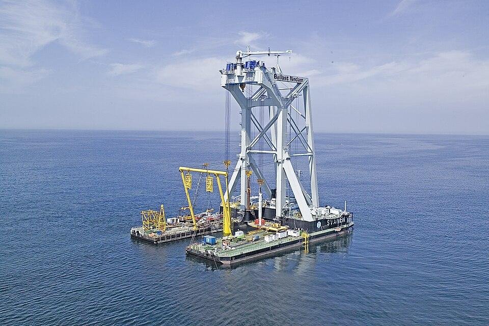 Svanen Crane Vessel. 