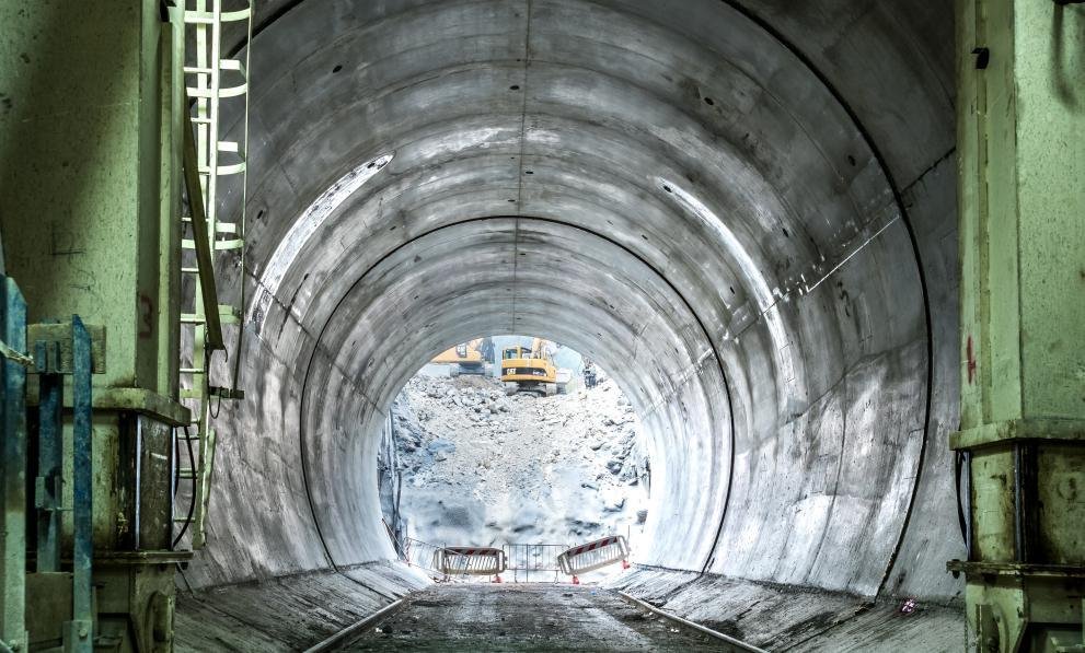 The Isarco section-lined tunnel.