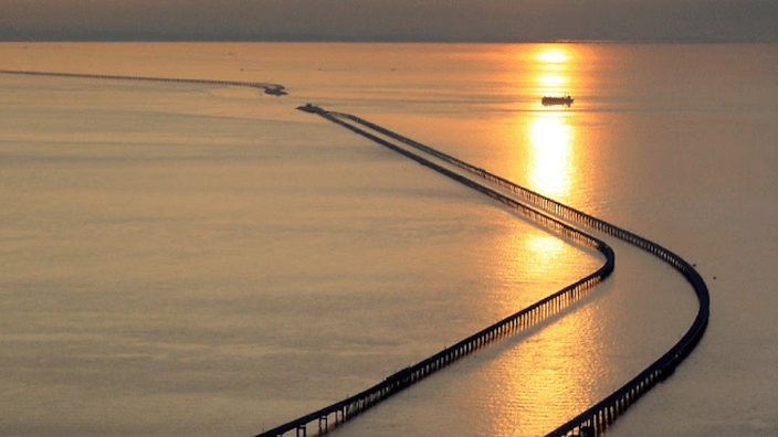 Chesapeake Bay Bridge-Tunnel, Virginia Beach, USA.